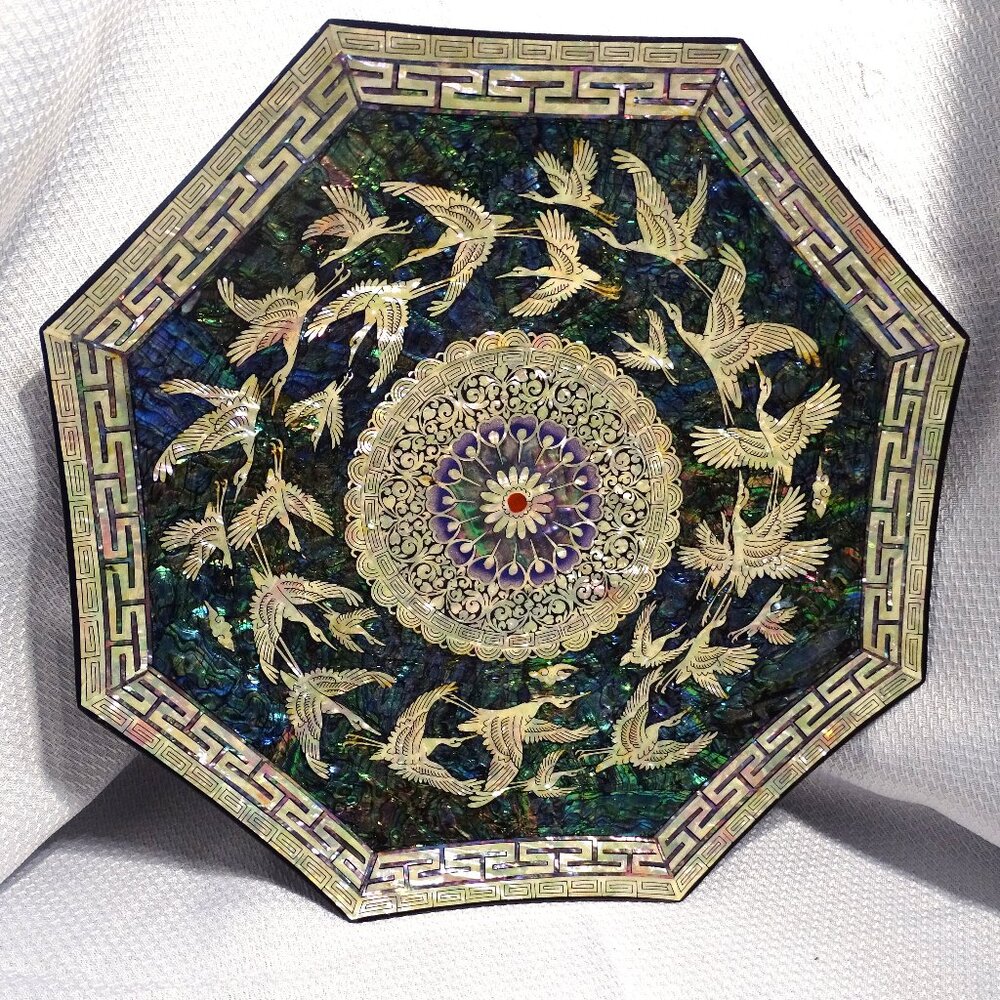 Vintage Black Lacquer Mother of Pearl Inlay Plate